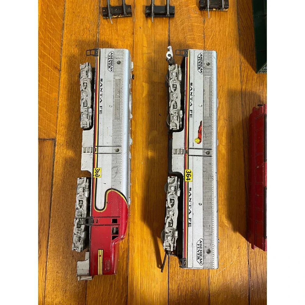Vintage American Flyer S Gauge Santa Fe 360 364 Train Set Track Transformer Lot